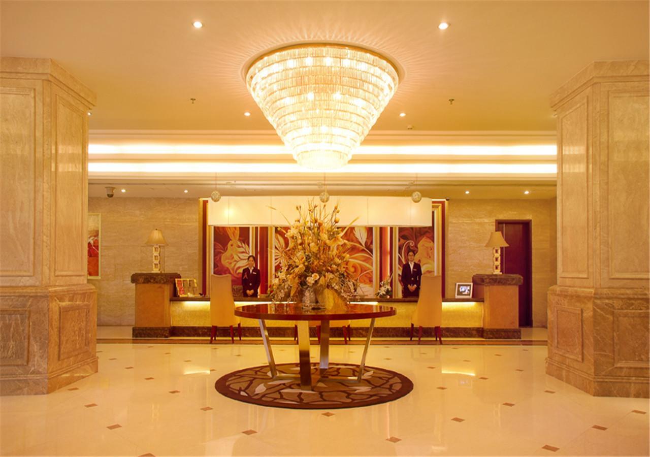 Forstar Hotel - North Renmin Road Chengdu Exteriör bild